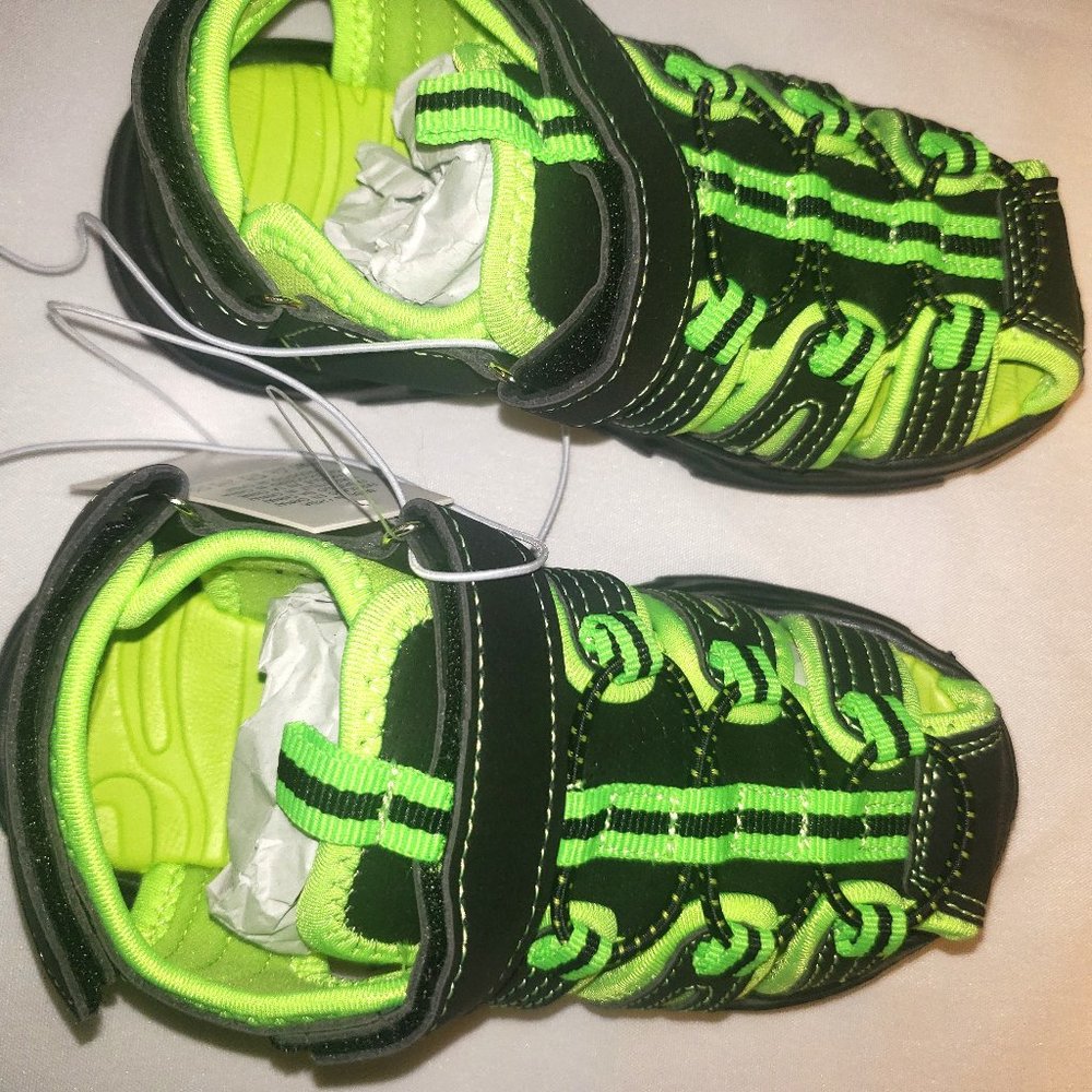 RUNSIDE Sandals Closed-Toe Outdoor Hiking Walking Athletic Sandals Size 10 Green